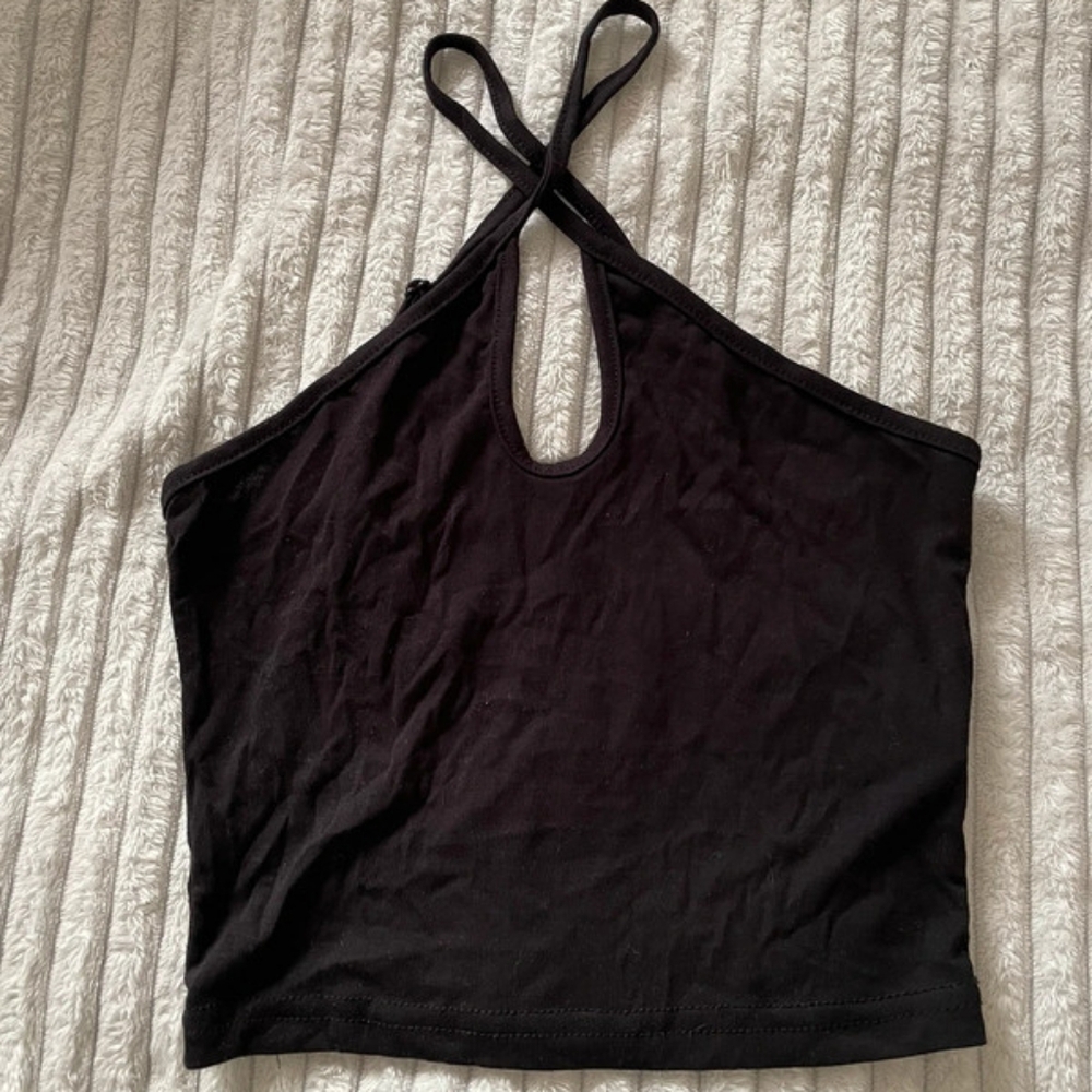 cross over neck crop top